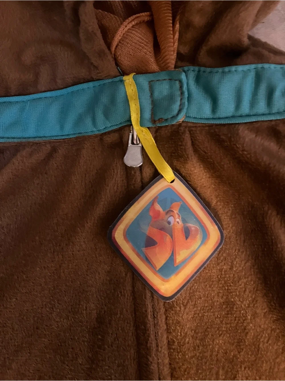 Scooby Doo plush costume child size small. Front zipper. 3d collar tag. Cute!